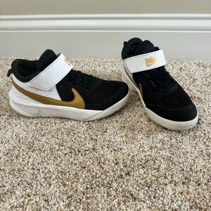 Boys Nike Basketball shoes